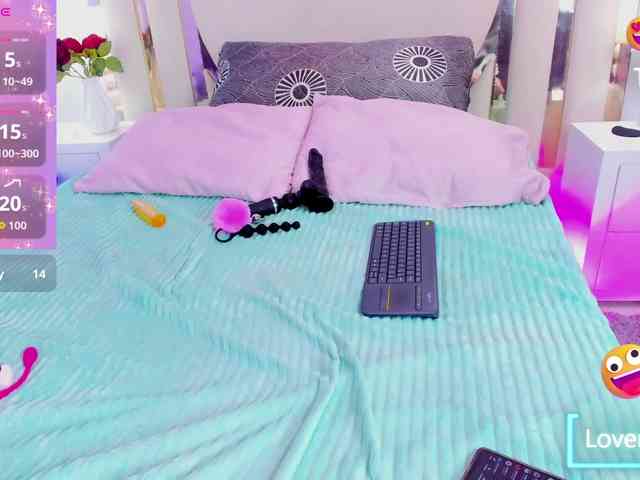 ValkiriaContee webcam