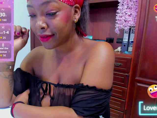 ValkiriaContee webcam