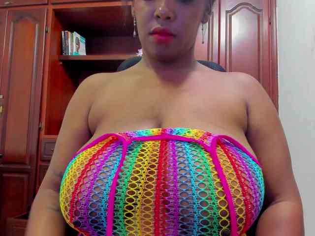 ValkiriaContee webcam