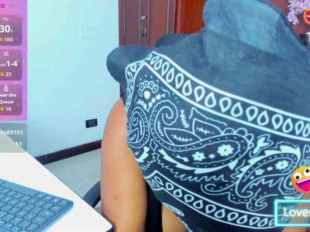 ValkiriaContee webcam