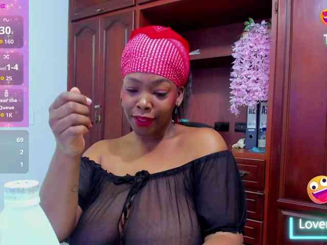 ValkiriaContee webcam