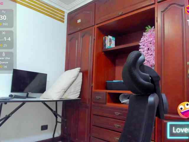 ValkiriaContee webcam