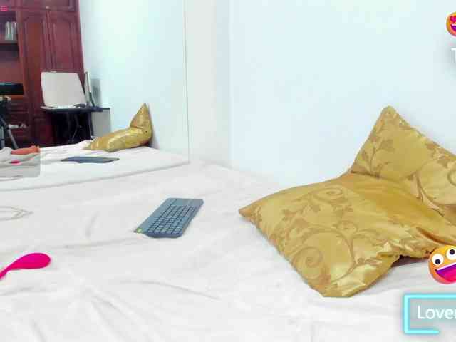 ValkiriaContee webcam