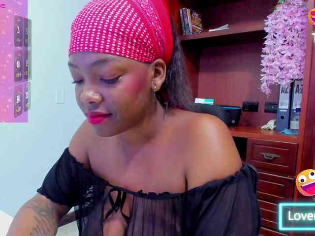 ValkiriaContee webcam