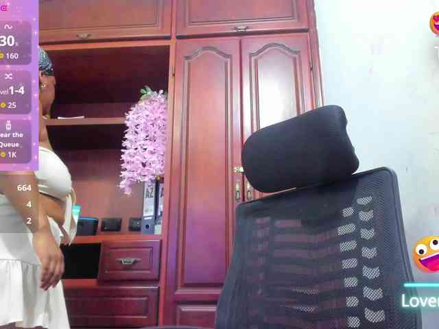 ValkiriaContee webcam