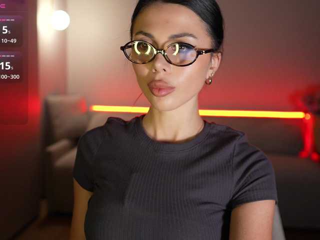 Sex chat gratuit in direct cu KatrinMoreno pe BongaCams