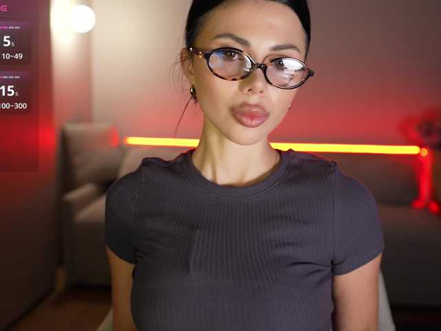 Sex chat gratuit in direct cu KatrinMoreno pe BongaCams