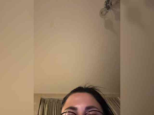 KatrinaMoreno webcam