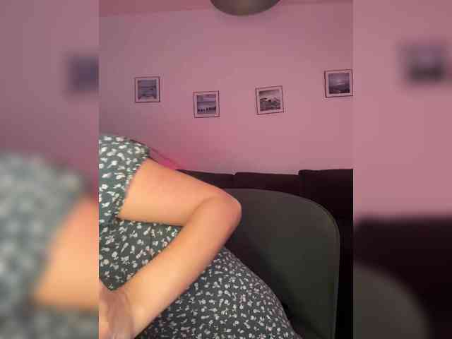KatrinaMoreno webcam