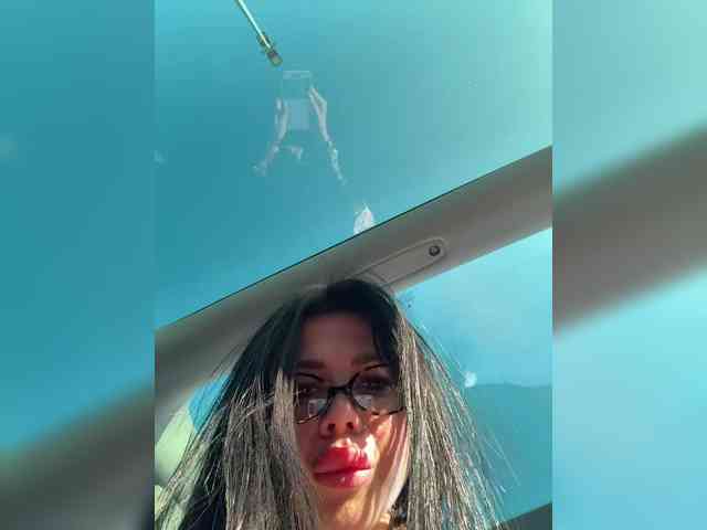 KatrinaMoreno webcam