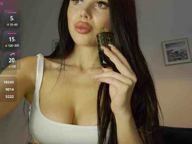 KatrinaMoreno webcam