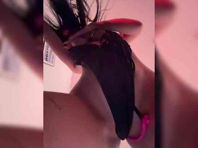 KatrinaMoreno webcam