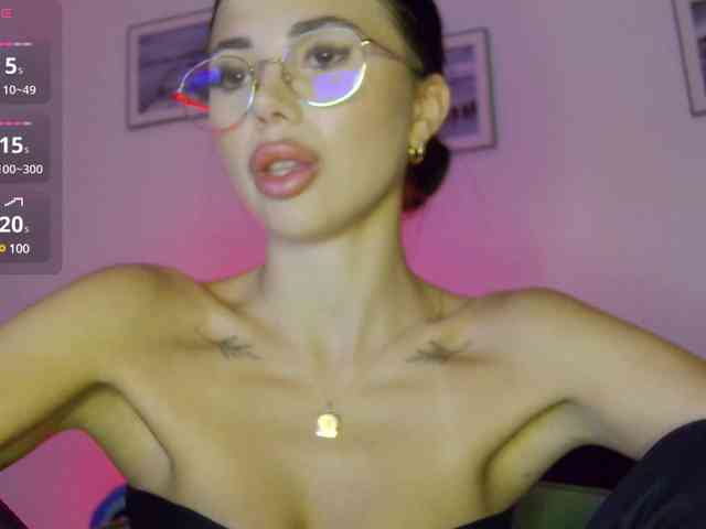 KatrinaMoreno webcam