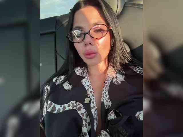 KatrinaMoreno webcam