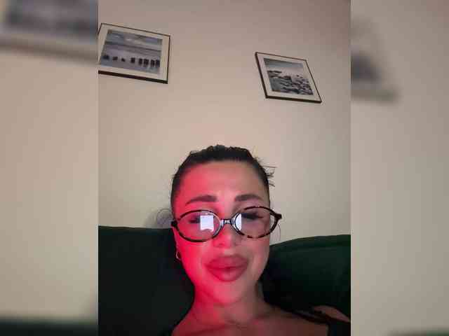KatrinaMoreno webcam