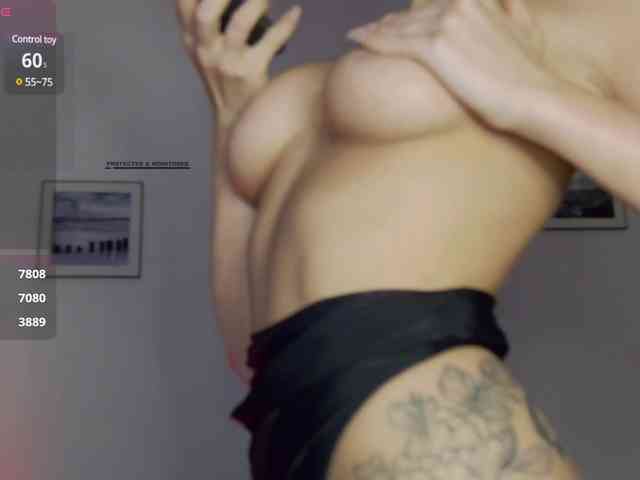 KatrinaMoreno webcam