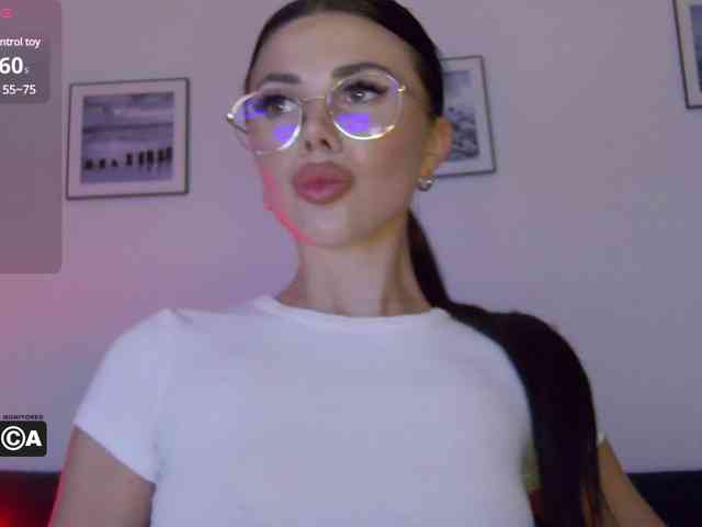 KatrinaMoreno webcam