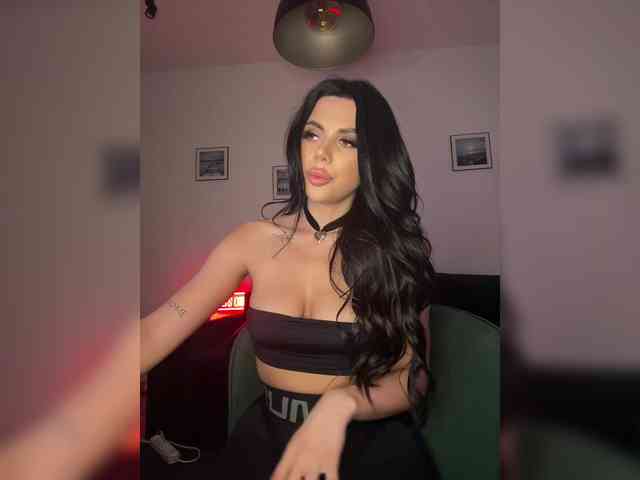 KatrinaMoreno webcam