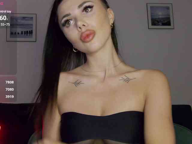 KatrinaMoreno webcam