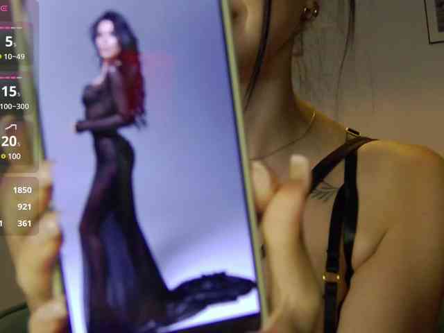 KatrinaMoreno webcam