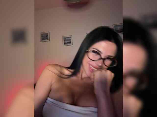 KatrinaMoreno webcam