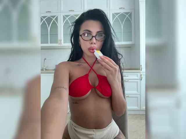 KatrinaMoreno webcam