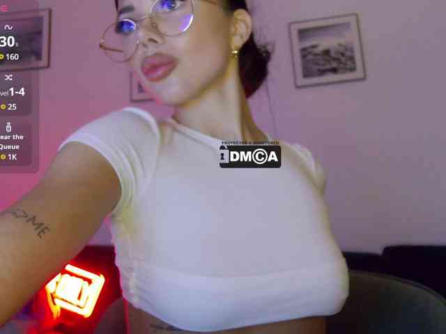 KatrinaMoreno webcam