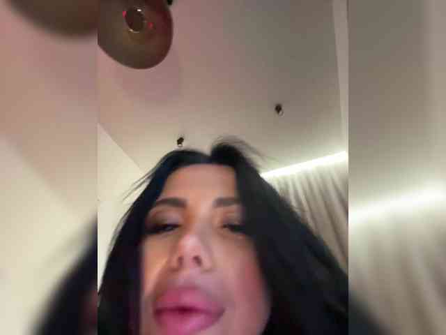 KatrinaMoreno webcam