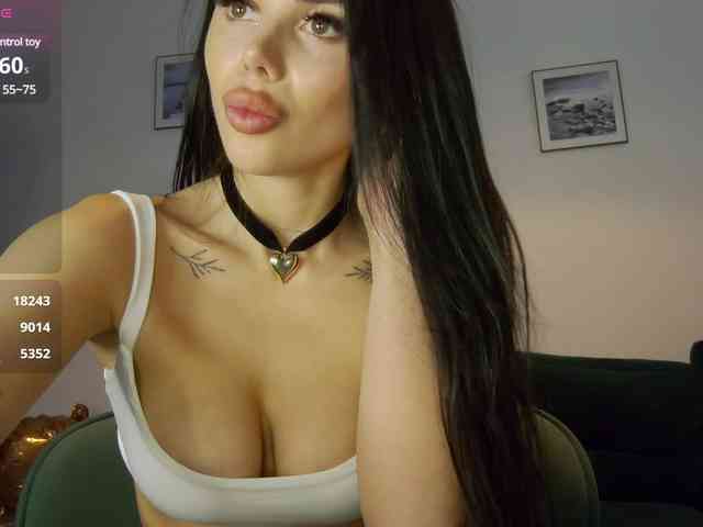 KatrinaMoreno webcam