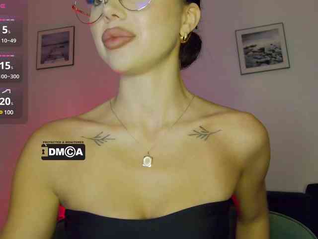 KatrinaMoreno webcam