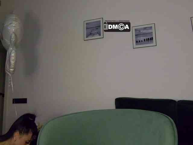 KatrinaMoreno webcam