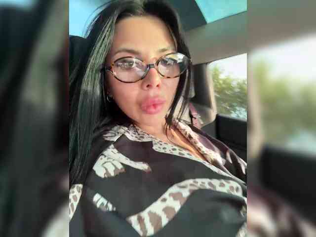 KatrinaMoreno webcam