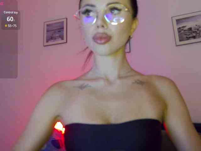 KatrinaMoreno webcam
