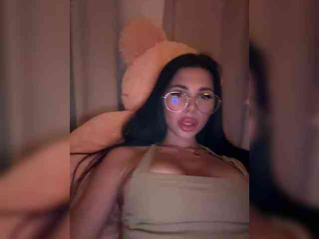 KatrinaMoreno webcam