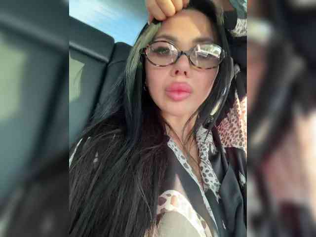 free chat room KatrinMoreno
