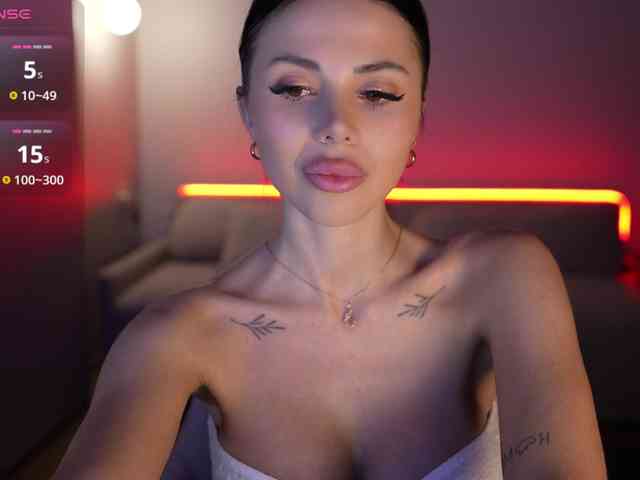 KatrinaMoreno webcam