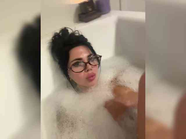 KatrinaMoreno webcam