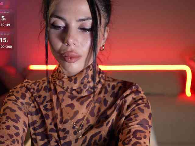 KatrinaMoreno webcam