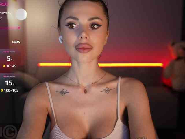 KatrinaMoreno webcam