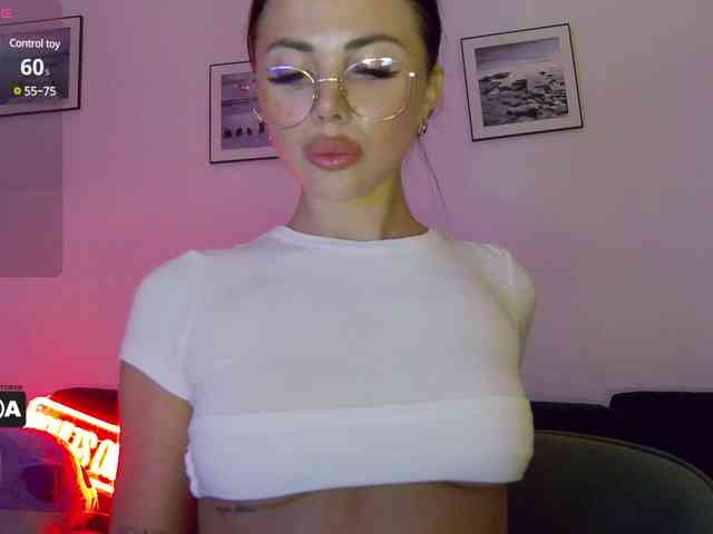 KatrinaMoreno webcam