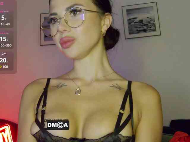 KatrinaMoreno webcam