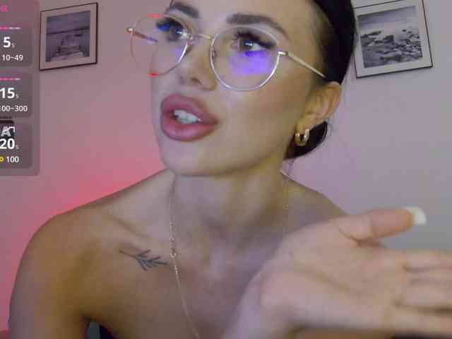 KatrinaMoreno webcam