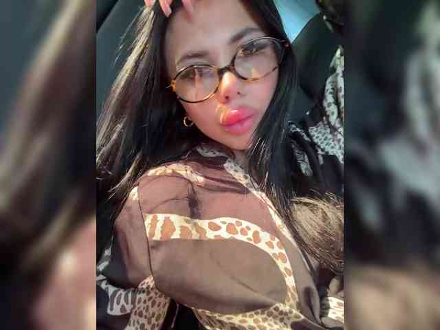 KatrinaMoreno webcam