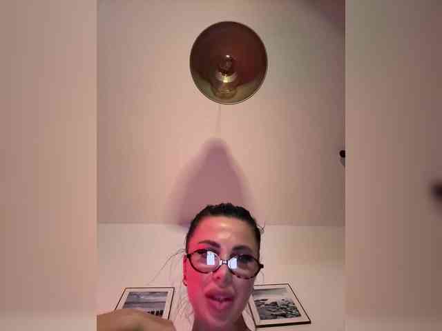 KatrinaMoreno webcam