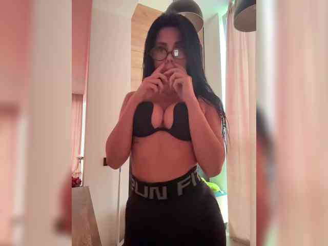 KatrinaMoreno webcam