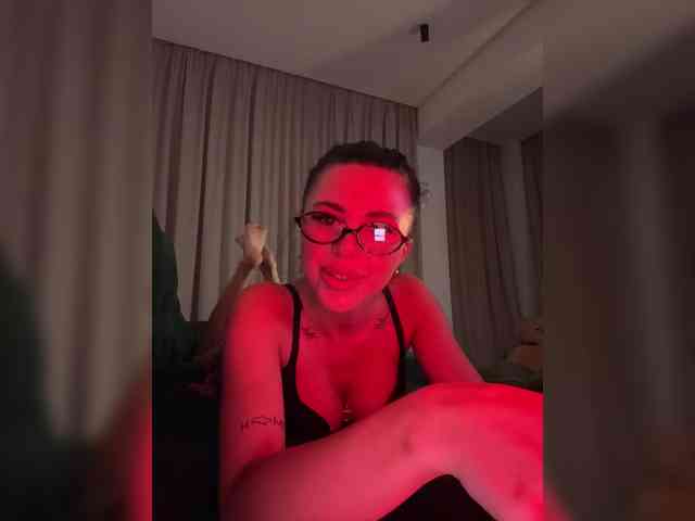 online web cam sex KatrinMoreno