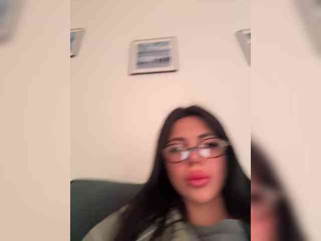 KatrinaMoreno webcam