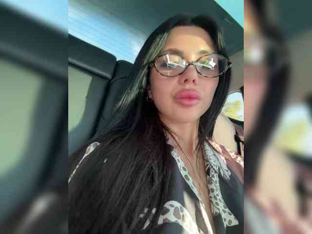 KatrinaMoreno webcam