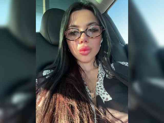 KatrinaMoreno webcam