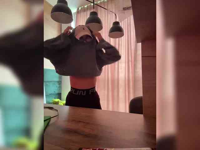 KatrinaMoreno webcam